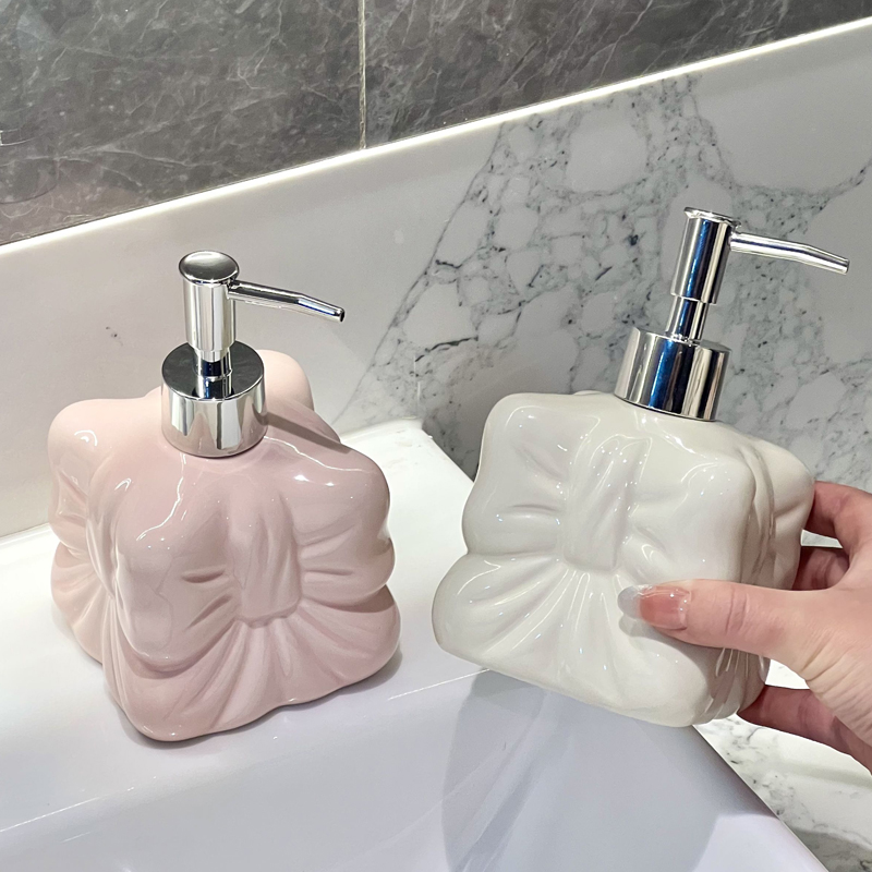 Cute Bow Press Separated Ceram - đánh giá và giá Soap Making Jug