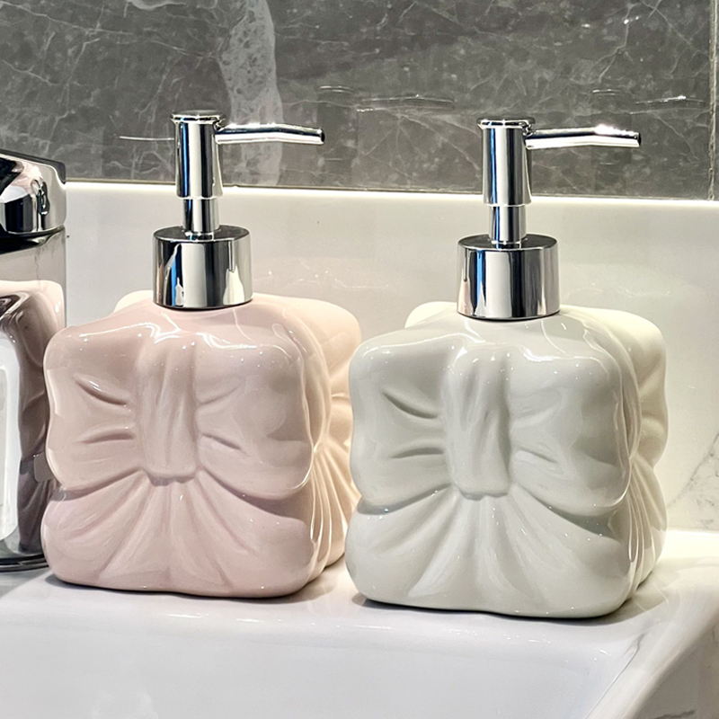 Cute Bow Press Separated Ceram - đánh giá và giá Soap Making Jug