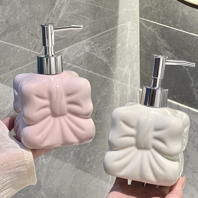 Cute Bow Press Separated Ceram - đánh giá và giá Soap Making Jug