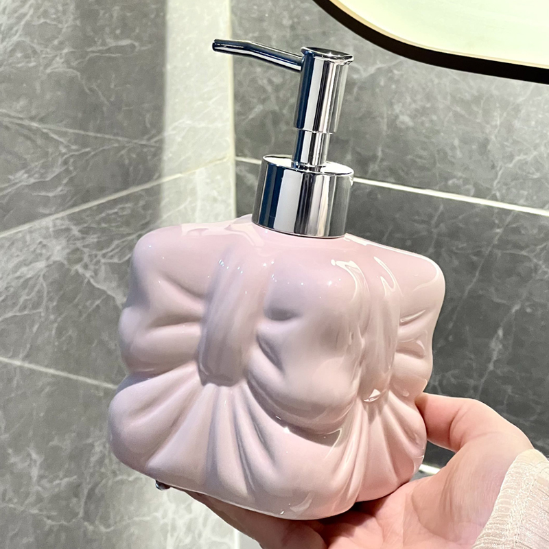 Cute Bow Press Separated Ceram - đánh giá và giá Soap Making Jug